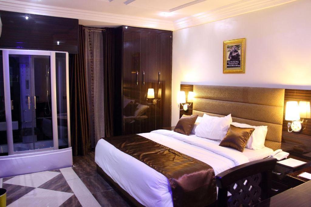 E-Suite Hotel Abuja Eksteriør billede