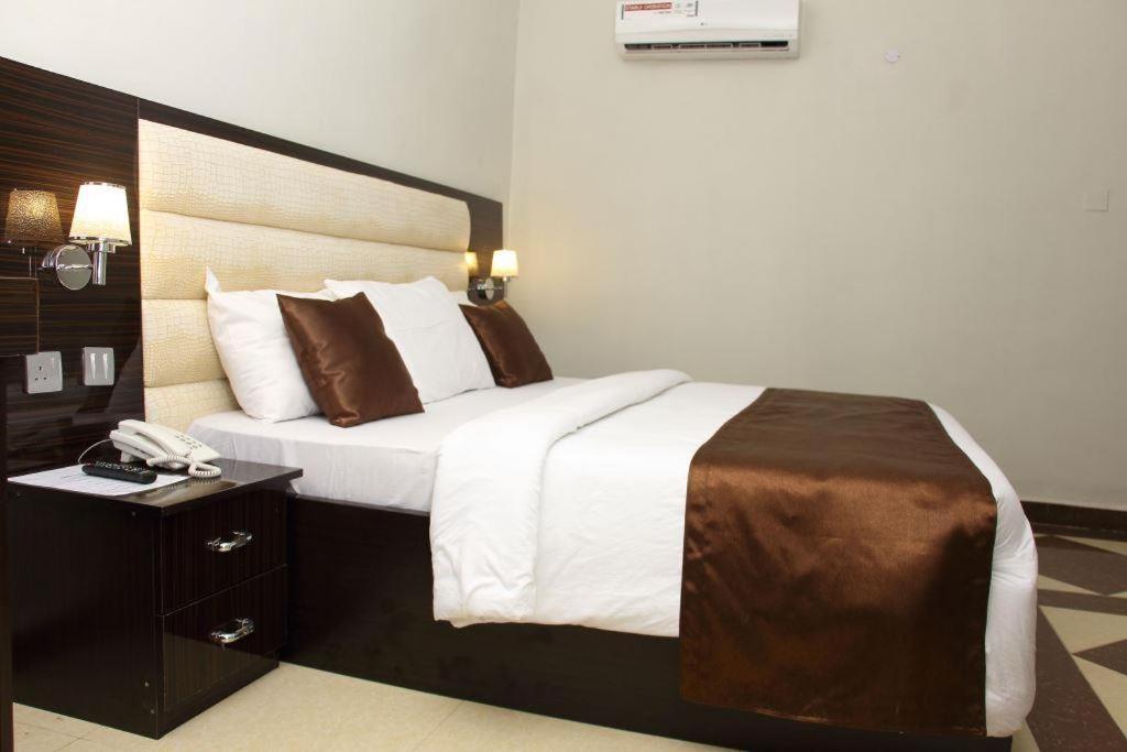 E-Suite Hotel Abuja Eksteriør billede