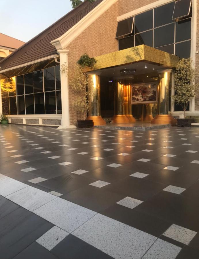 E-Suite Hotel Abuja Eksteriør billede